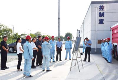 市政府副秘書(shū)長(zhǎng)、市應(yīng)急局黨委書(shū)記陳登山到俊源石油調(diào)研